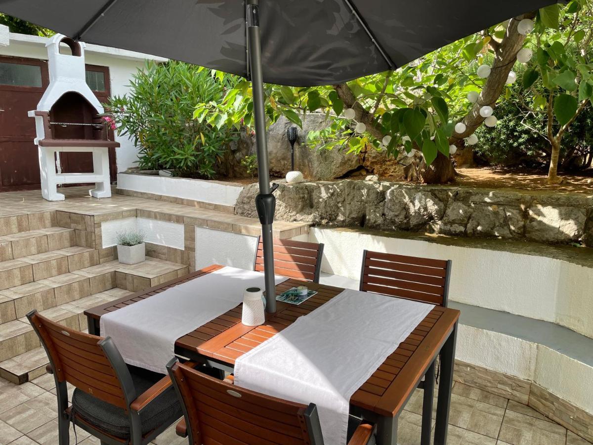 Holiday Home Cesarica Karlobag Εξωτερικό φωτογραφία