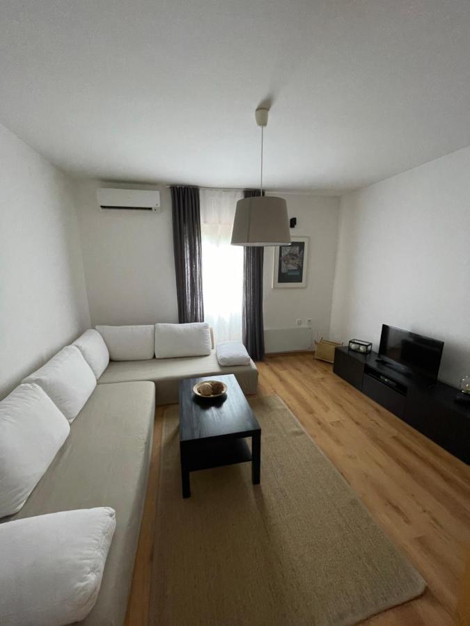 Holiday Home Cesarica Karlobag Εξωτερικό φωτογραφία