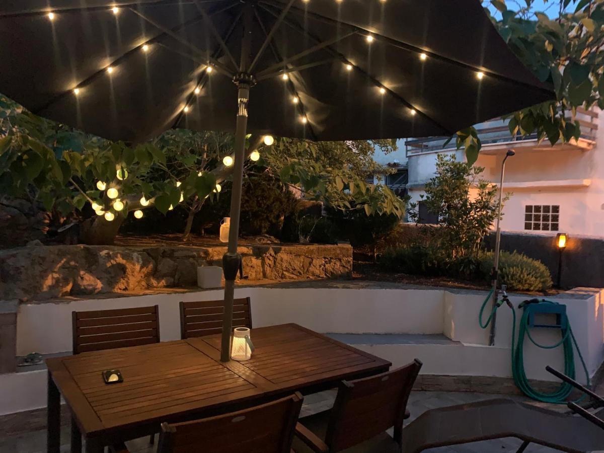 Holiday Home Cesarica Karlobag Εξωτερικό φωτογραφία