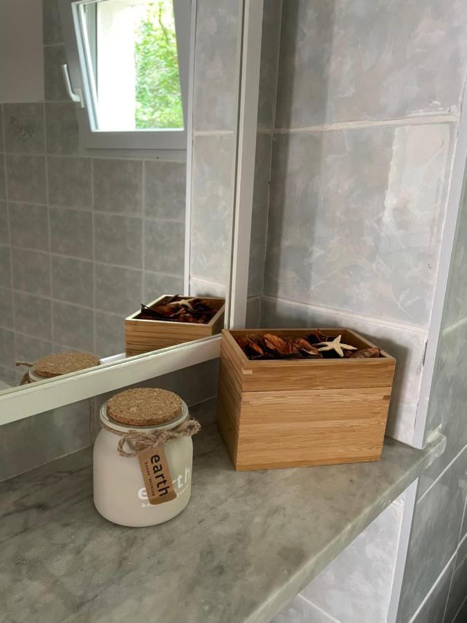 Holiday Home Cesarica Karlobag Εξωτερικό φωτογραφία