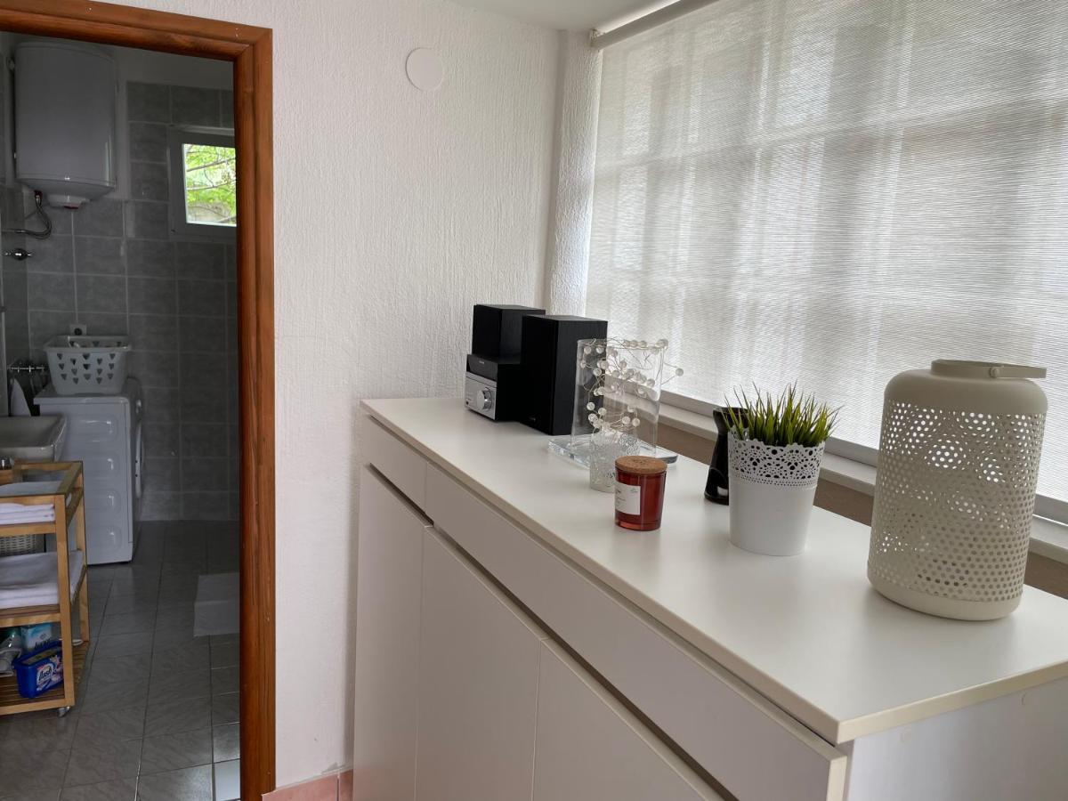 Holiday Home Cesarica Karlobag Εξωτερικό φωτογραφία