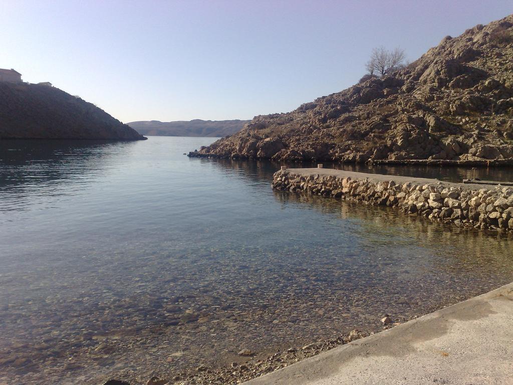 Holiday Home Cesarica Karlobag Εξωτερικό φωτογραφία