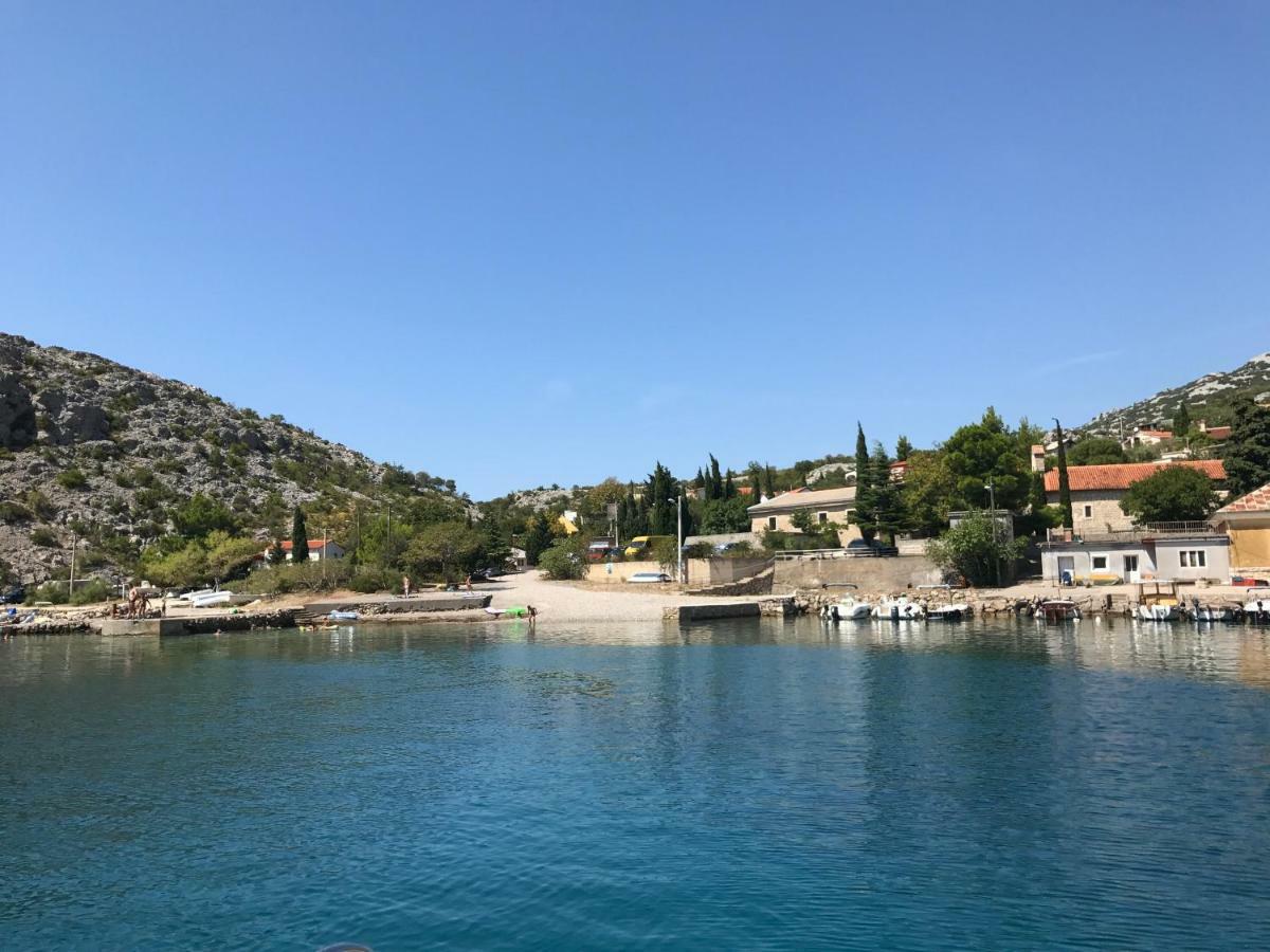 Holiday Home Cesarica Karlobag Εξωτερικό φωτογραφία